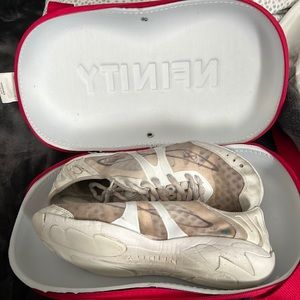 nfinity vengeance size 8